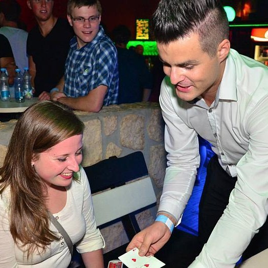 Kouzelník Ondřej Sládek - Mistr ČR v moderní magii